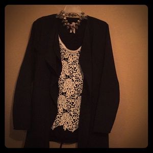 🍷LOFT🍷 100% cotton lace shell